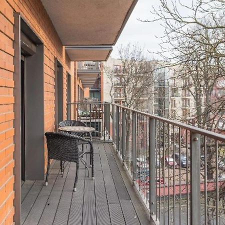 Uroczy Apartament - Angel City Krakau Buitenkant foto