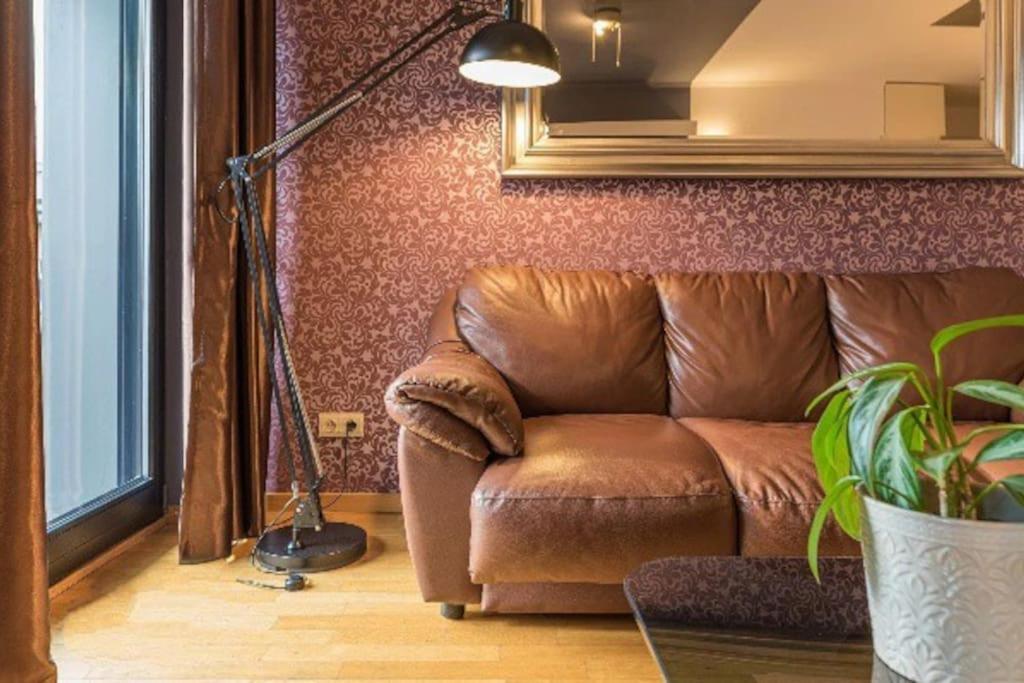Uroczy Apartament - Angel City Krakau Buitenkant foto