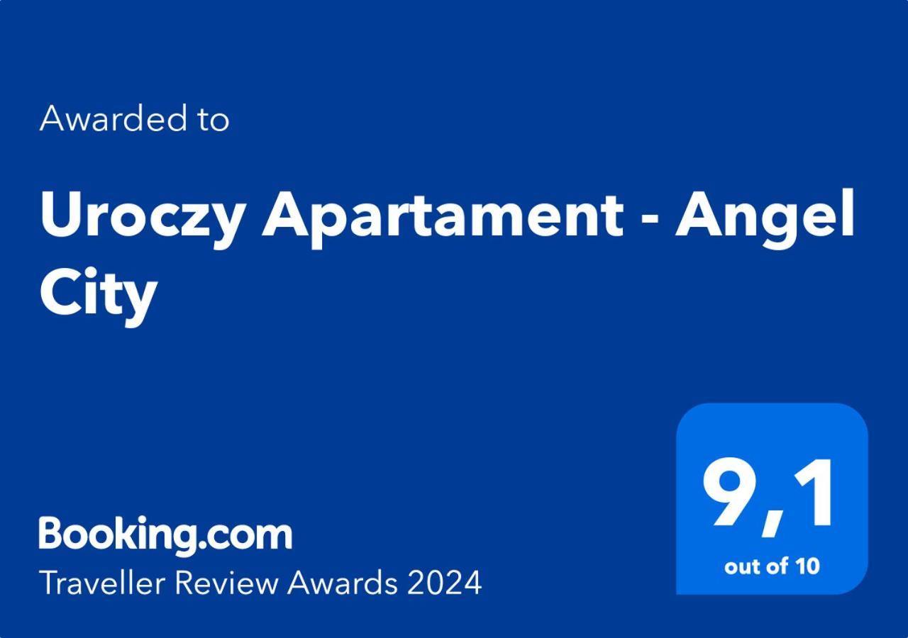 Uroczy Apartament - Angel City Krakau Buitenkant foto